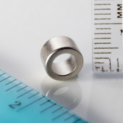 Неодимов магнит пръстен диам.8x диам.5x5 N 80 °C, VMM8-N45